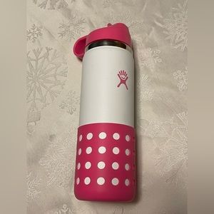Pink Kids 20oz Hydro Flask with Rubber Bottom